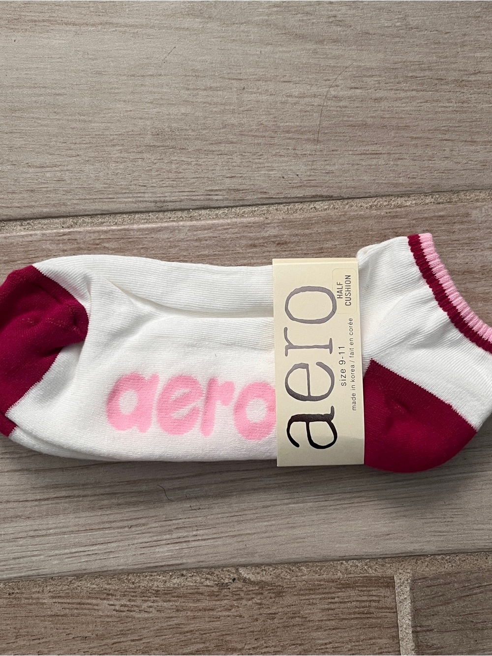Aero White and Pink Ankle Socks